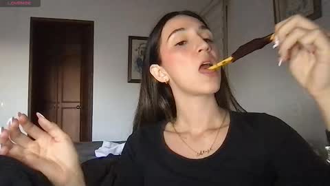 Snapshot of liahrommie chatting on 02/25/26, 10:08 Amy online show from 02/25/26, 10:08