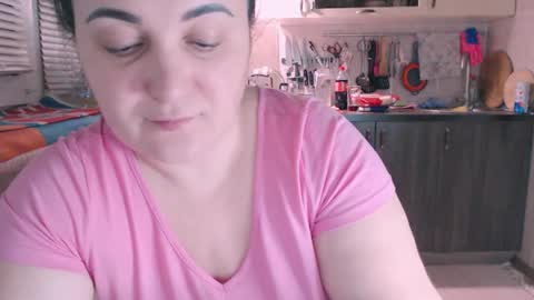 Snapshot of liahsofty chatting on 12/29/24, 05:54 miss Lia  colection for travel online show from 12/29/24, 05:54