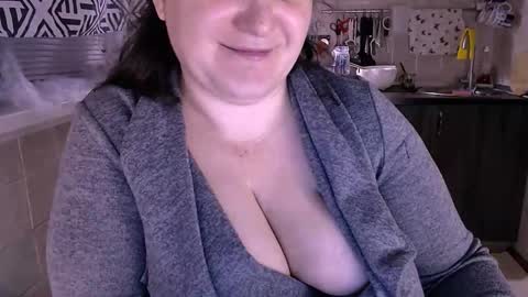 Snapshot of liahsofty chatting on 10/22/25, 03:40 miss Lia  colection for travel online show from 10/22/25, 03:40