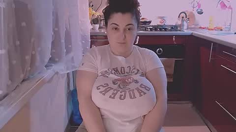 miss Lia  colection for travel online show from 04/19/26, 08:55