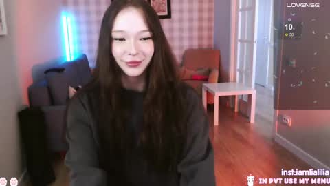 lialilia online show from 02/26/25, 07:20