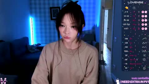 lialilia online show from 10/05/25, 11:08