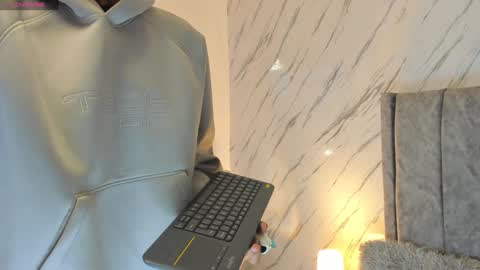 Liam online show from 01/10/25, 12:47