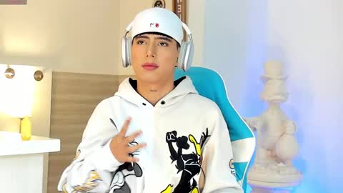 Liam online show from 09/11/25, 03:01