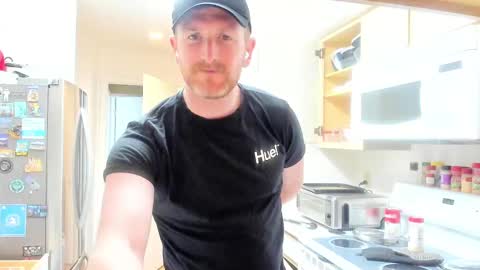 Liam online show from 02/26/25, 02:37