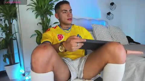 liam__cox online show from 06/17/26, 08:43