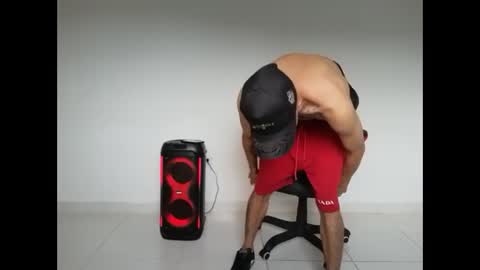 Snapshot of liam_andres12 chatting on 10/11/25, 09:57 Andres online show from 10/11/25, 09:57