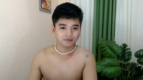 liam_anthonyxx online show from 11/12/25, 02:12