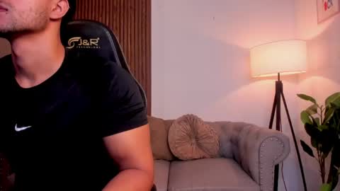 Snapshot of liam_colliins chatting on 06/05/26, 12:00 Liam Collins online show from 06/05/26, 12:00