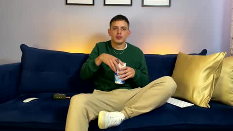 Liam online show from 01/13/25, 01:17