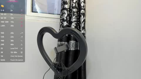 LIAM KLEIN online show from 02/10/25, 11:25