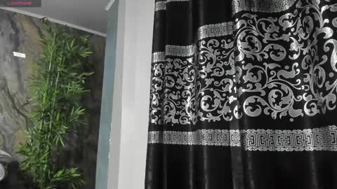 LIAM KLEIN online show from 02/21/25, 11:22