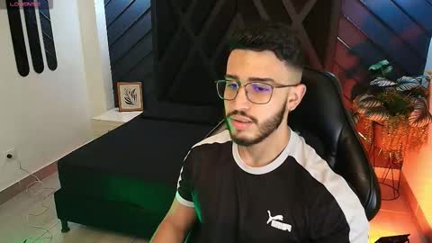 LIAM KLEIN online show from 02/24/26, 11:19