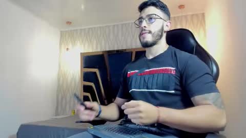 LIAM KLEIN online show from 03/21/26, 11:15