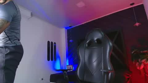 LIAM KLEIN online show from 04/06/26, 11:11