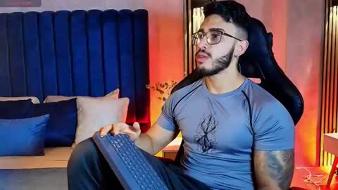 Snapshot of liam_kleiin chatting on 07/15/26, 11:15 LIAM KLEIN online show from 07/15/26, 11:15