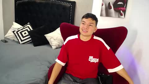 Snapshot of liam_sean chatting on 02/08/26, 12:08 Liam online show from 02/08/26, 12:08