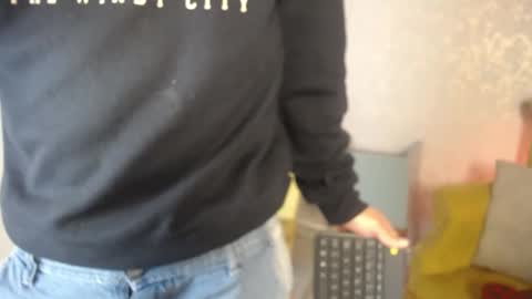 Snapshot of liam_sean chatting on 02/28/26, 12:06 Liam online show from 02/28/26, 12:06