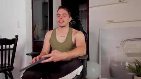 Liam online show from 02/11/25, 08:10