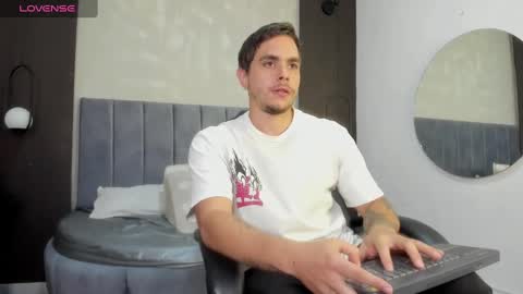 Liam online show from 03/12/25, 08:20