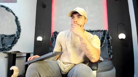 Liam online show from 12/19/25, 07:32