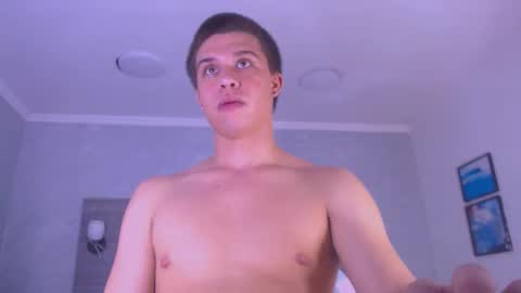 liam_york online show from 12/15/25, 08:07