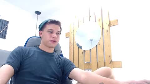 liam_york online show from 01/11/26, 04:28