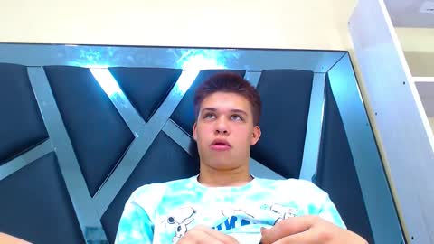 liam_york online show from 01/13/26, 09:53