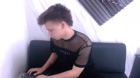 liam_york online show from 03/03/26, 02:23