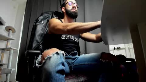 Liam online show from 01/10/26, 08:27