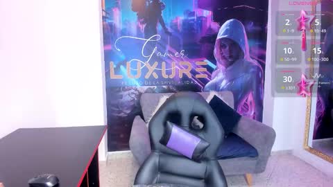 Lia online show from 01/14/26, 01:50