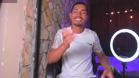 Snapshot of liambyrne chatting on 12/15/25, 06:50 Liam Byrne online show from 12/15/25, 06:50