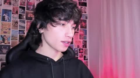 Liam online show from 01/14/25, 03:32