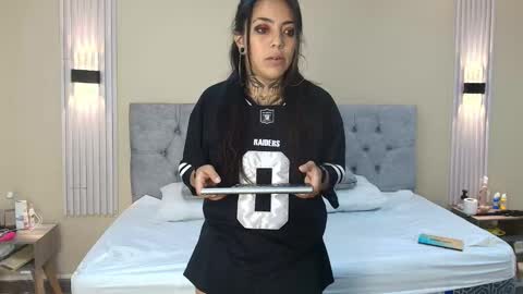 L I A M O N R O E online show from 09/24/25, 11:46