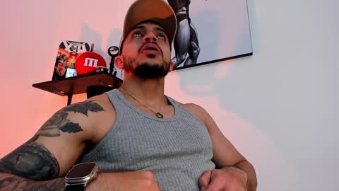 Snapshot of liamreigns_ chatting on 02/03/25, 11:09 liam online show from 02/03/25, 11:09