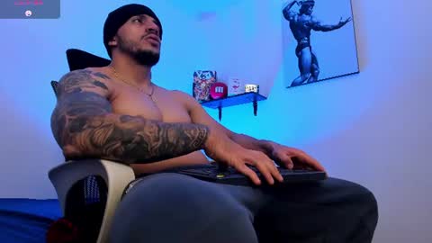 Snapshot of liamreigns_ chatting on 06/22/26, 05:04 liam online show from 06/22/26, 05:04