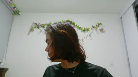 Snapshot of liamtaylor_ chatting on 12/02/24, 04:20 Tell me Liam online show from 12/02/24, 04:20