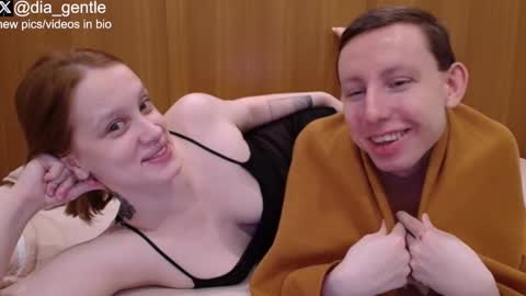 Dia and Julian online show from 01/10/26, 04:47