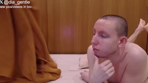 Dia and Julian online show from 03/10/26, 09:58