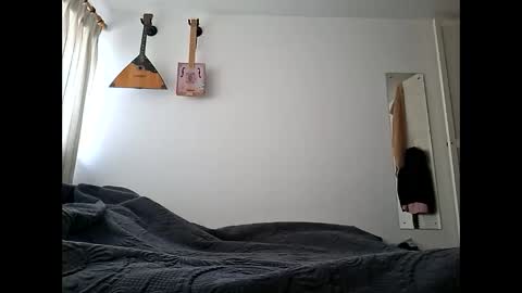 LiamCross online show from 10/21/25, 08:15