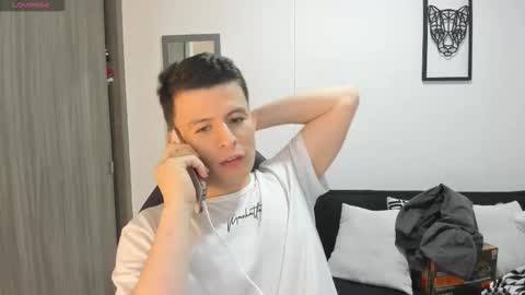 lian_eathan online show from 10/16/25, 10:00