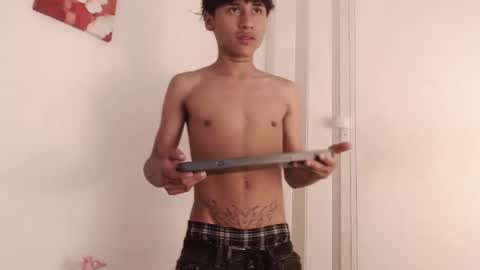 SAMUEL SAMY online show from 10/30/25, 08:09