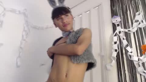 SAMUEL SAMY online show from 10/31/25, 09:16