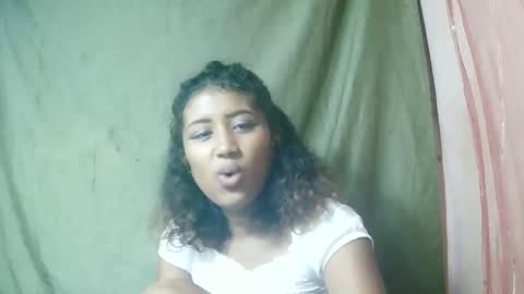 Liana9794 online show from 05/15/26, 09:33