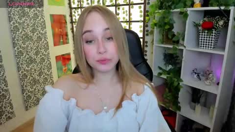 Liana online show from 03/05/25, 02:03