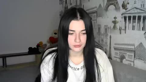 Snapshot of liana_diva chatting on 12/01/24, 11:14 liana_diva online show from 12/01/24, 11:14