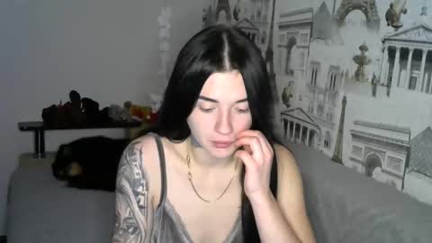 Snapshot of liana_diva chatting on 01/05/25, 10:29 liana_diva online show from 01/05/25, 10:29
