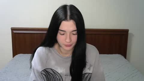 Snapshot of liana_diva chatting on 02/23/25, 11:04 liana_diva online show from 02/23/25, 11:04