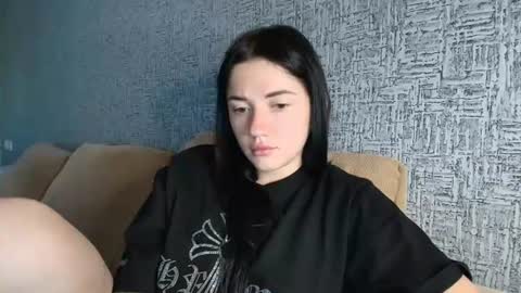 liana_diva online show from 07/19/26, 09:35