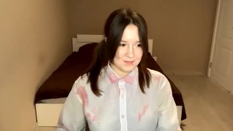 Sofia online show from 04/17/26, 04:10